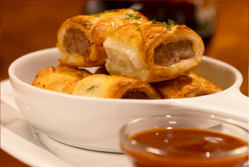 mini sausage rolls