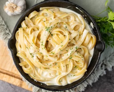 pasta alfredo - just add meat