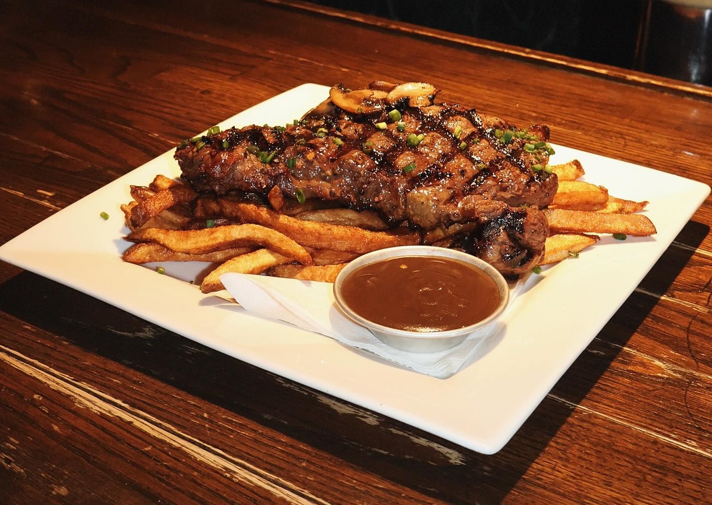 steak frites - scotland yard pub